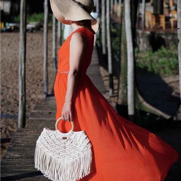 Half Moon Handmade Macrame Handbag - Picture 5 of 6